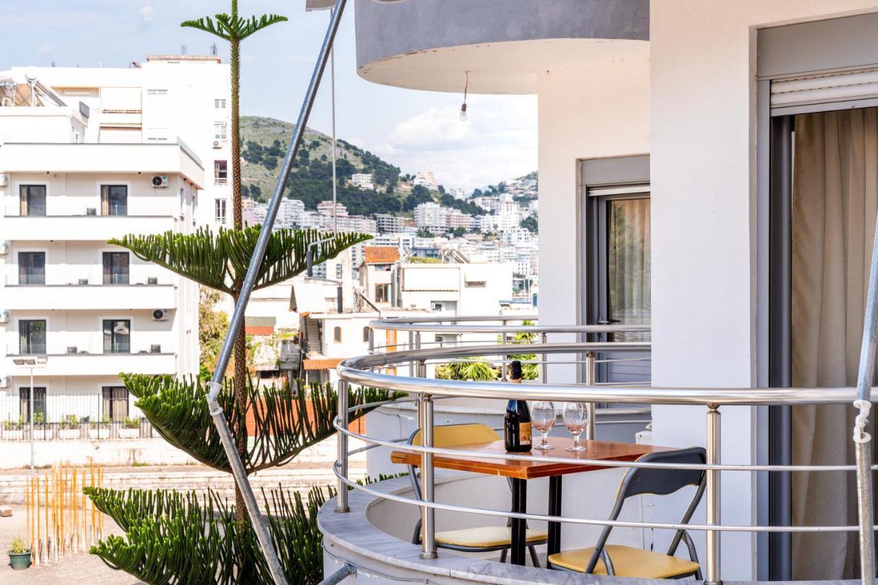 Work-friendly Apartments, *